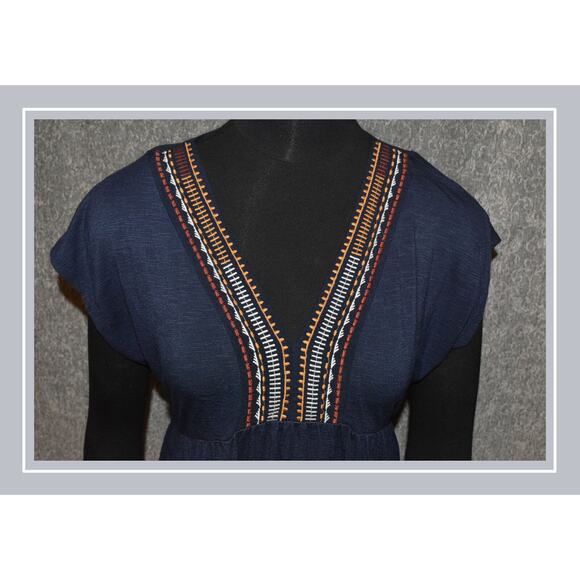 Knox Rose Pretty Navy Embroidered V-Neck Princess Waist Raglan Sleeve Tunic SZ S - Picture 2 of 6